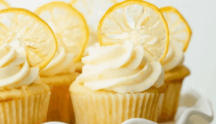 Lemon Cupcakes with Lemon Cream Cheese Frosting