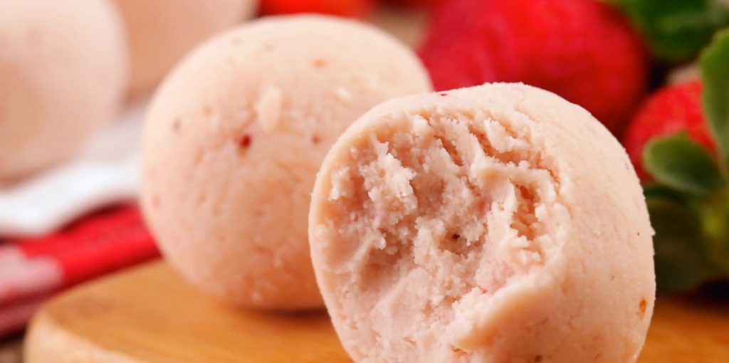  your hankering for desserts, you will adore these No Bake Keto Cheesecake Strawberry Fat Bombs. They taste like strawberry cheesecake and are stacked with healthy fats!