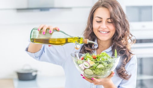 Eating Better: Why Mediterranean Diet Is the Best for 2022
