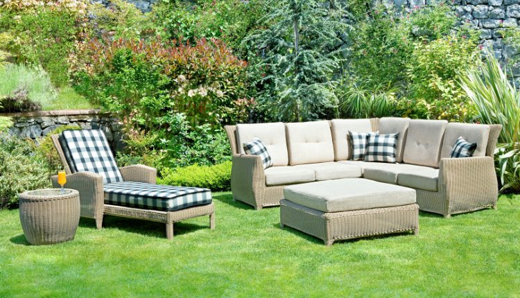How to Look After Your Garden Furniture Over the Winter