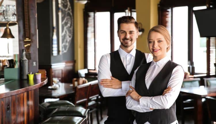 Ordering Uniforms for Your Restaurant Employees 7 Pointers